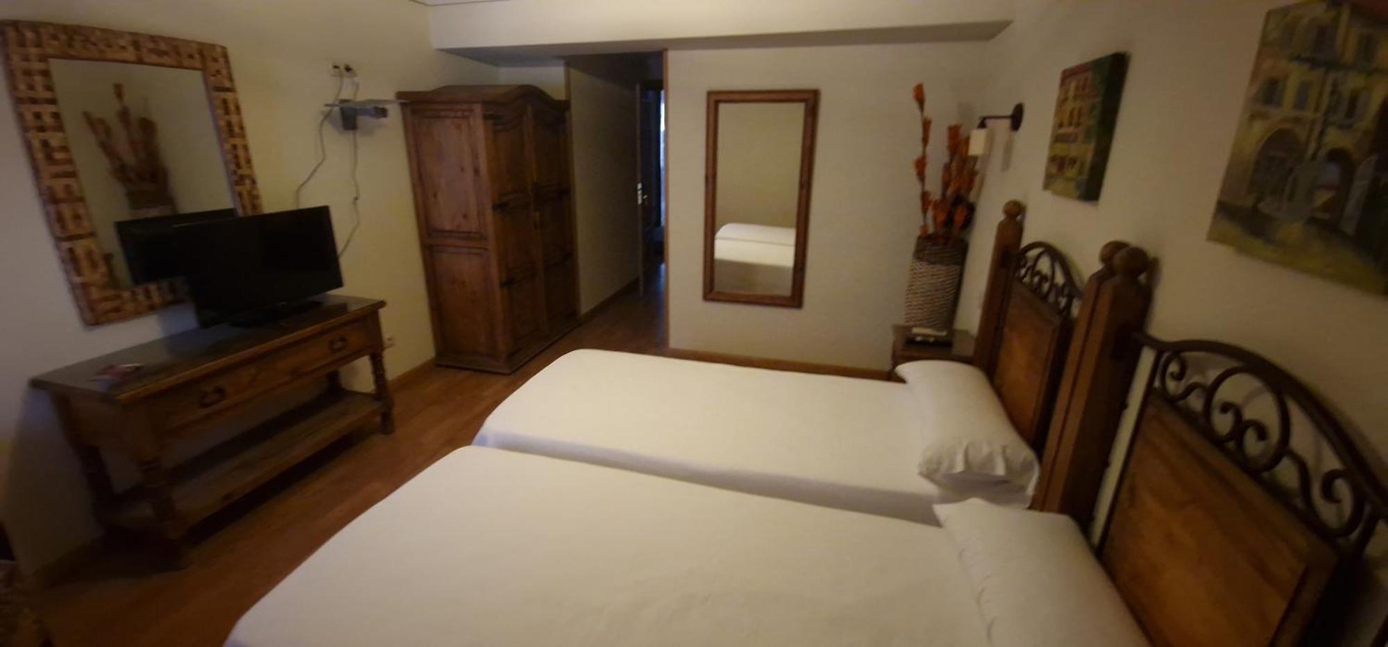 Posada Del Rastro Hotel Avila Ruang foto